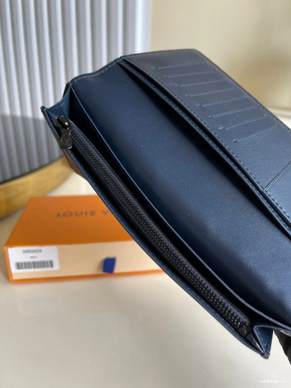 WIS VUITTON BRAZZA LOUIS WALLET 1119